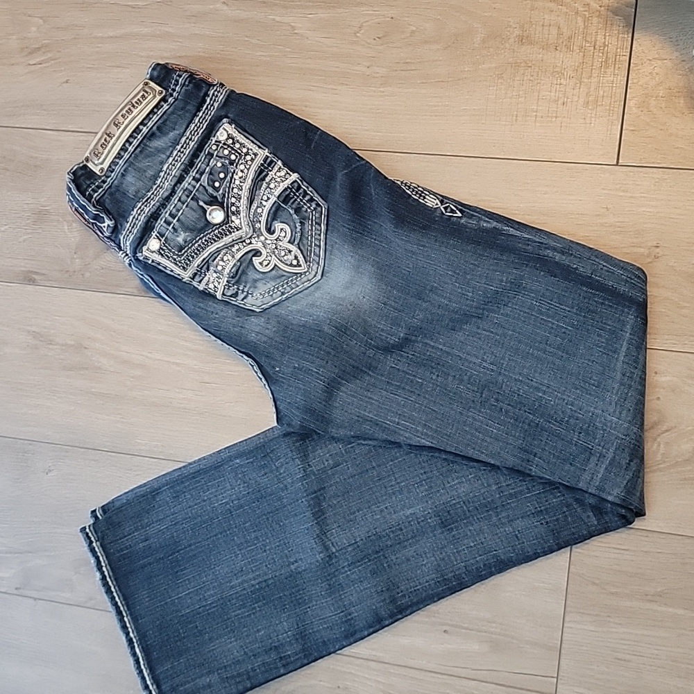 Rock Revival Celinda Mid-Rise Boot Cut Jeans Size 30